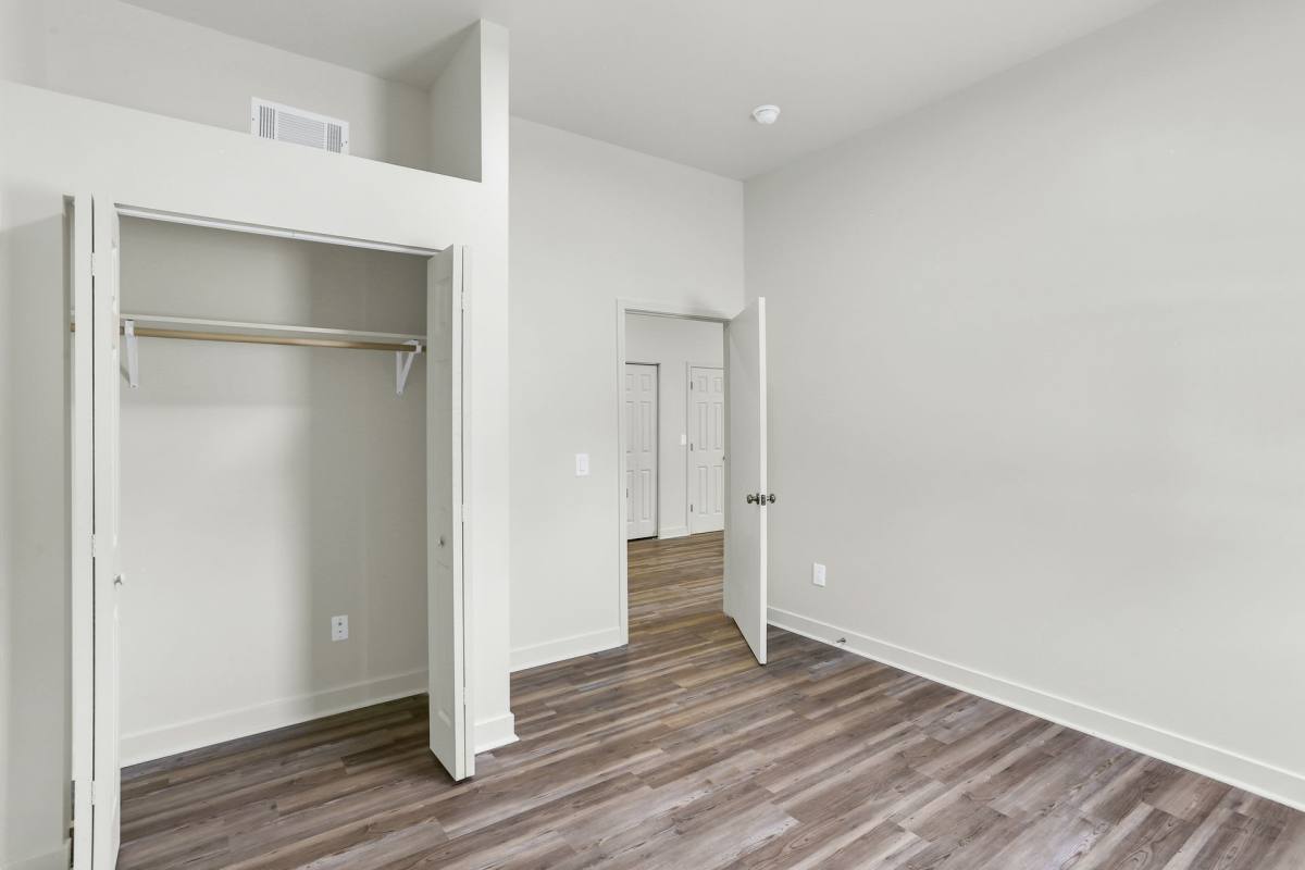 Apartment for rent at 1905 N Cunningham Ave Eastland E, Urbana, IL 61802