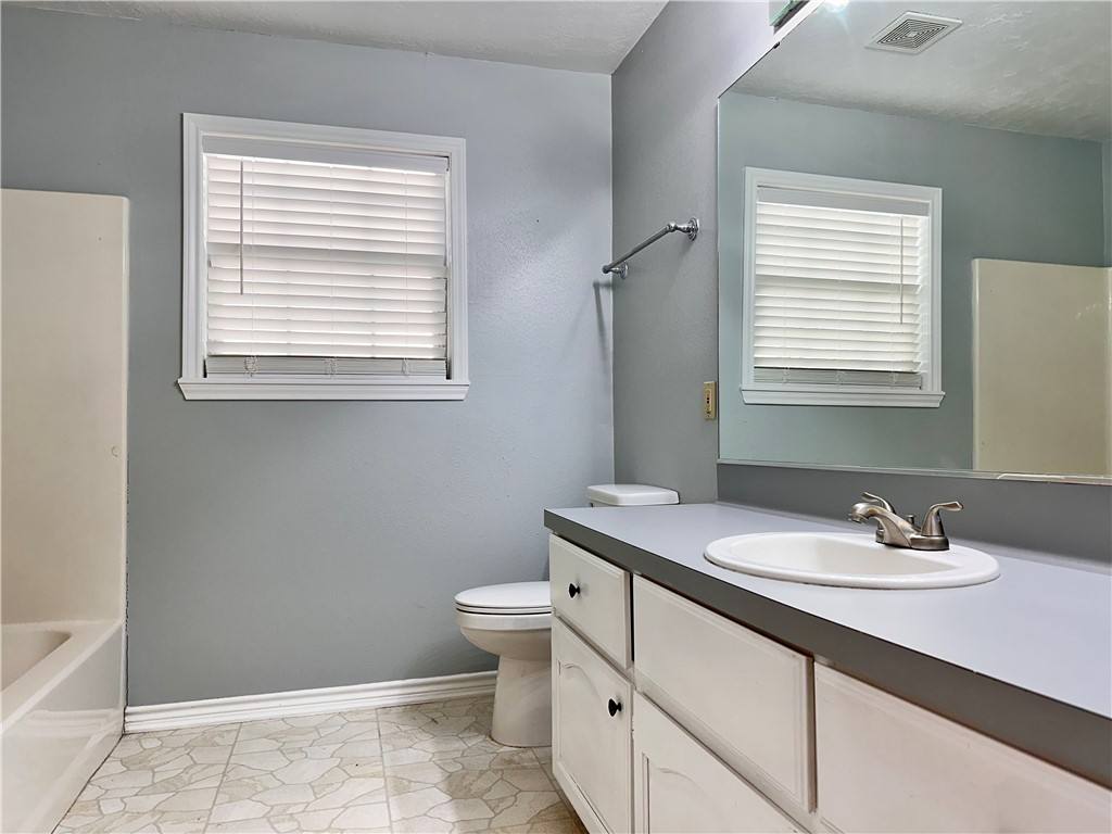 Apartment for rent at 9350 E State Highway 21, Bryan, TX 77808