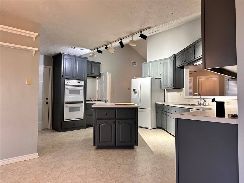 Apartment for rent at 9350 E State Highway 21, Bryan, TX 77808