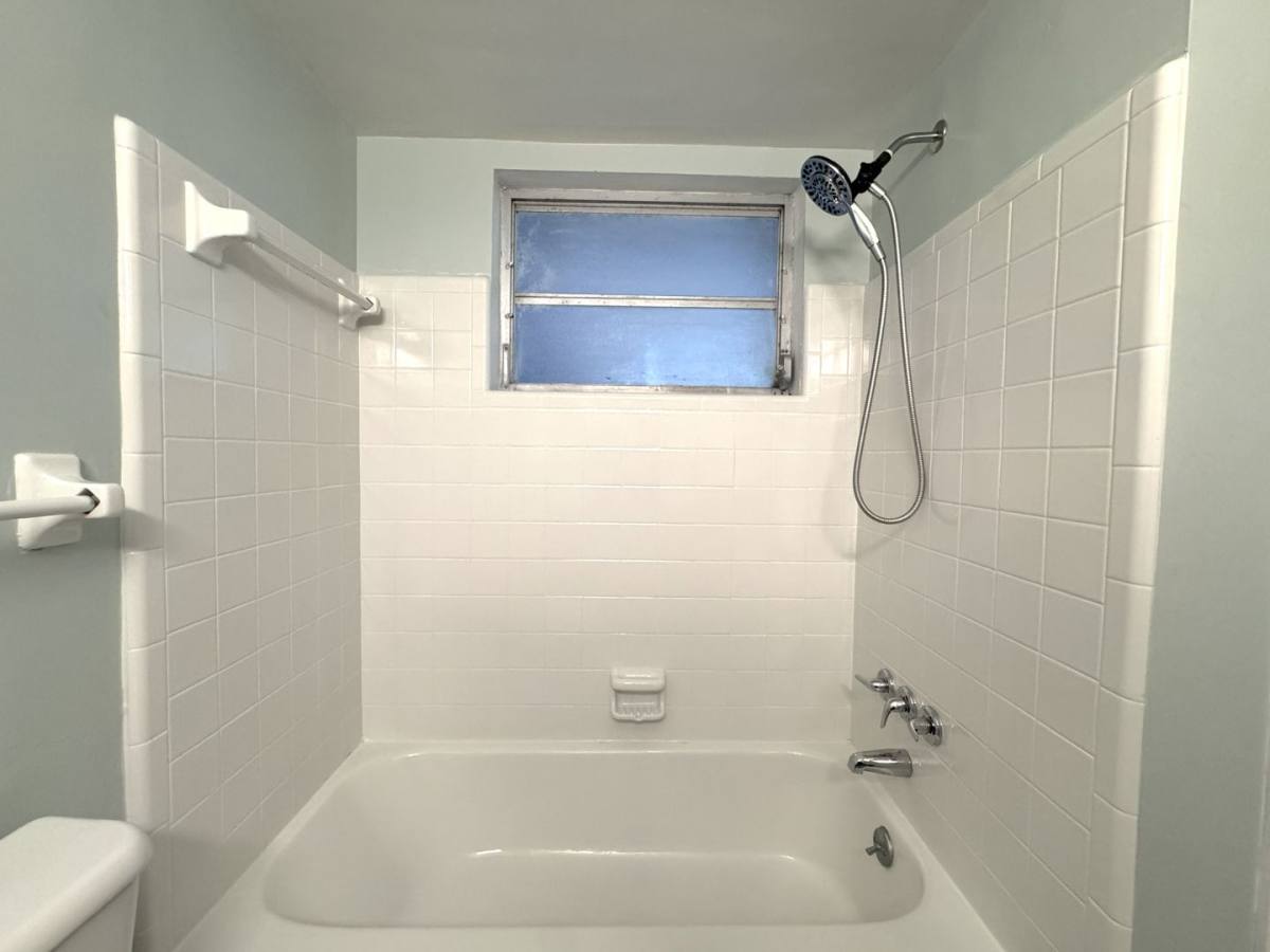 Townhouse for rent at 1196 Angle Rd, Dunedin, FL 34698
