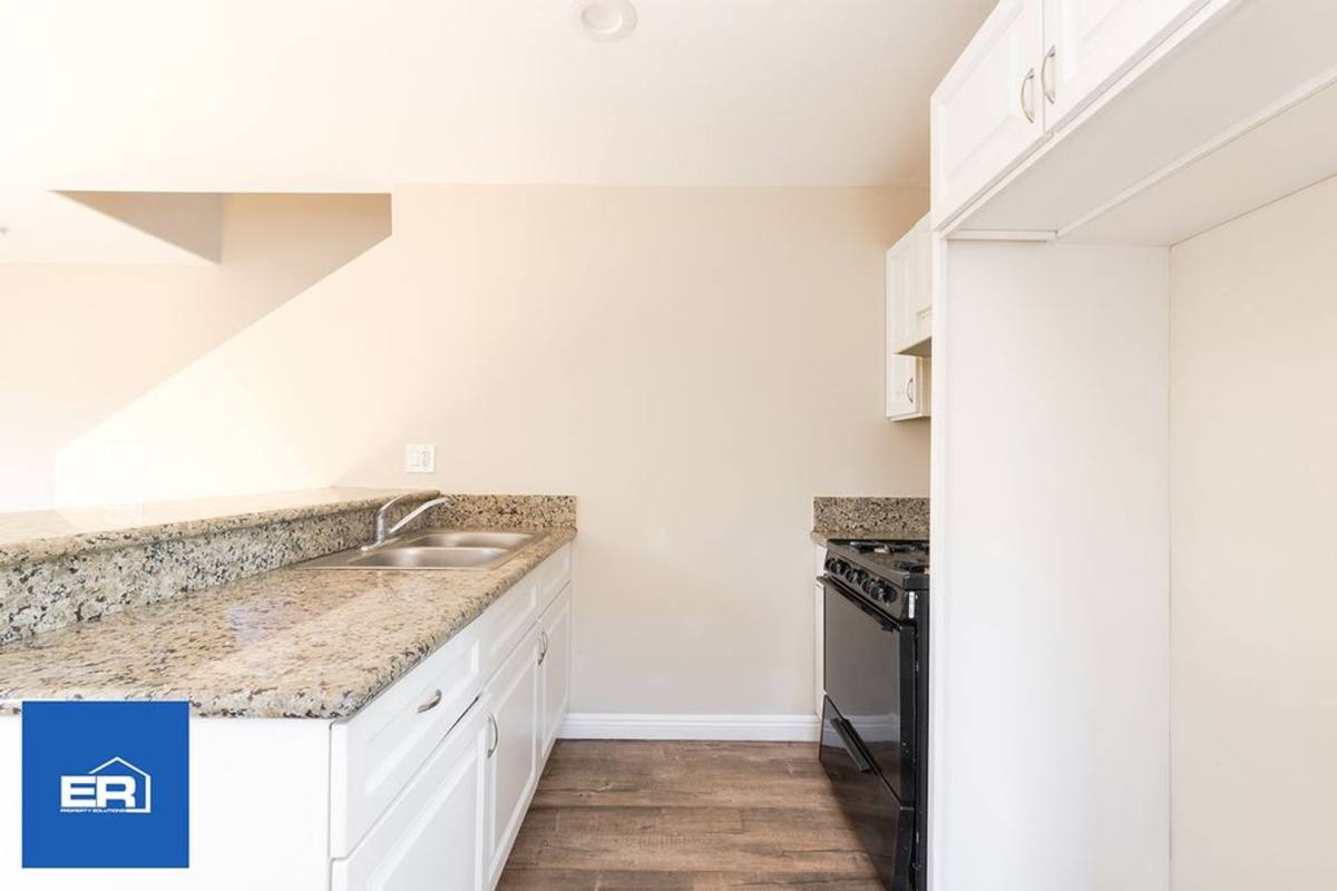 Townhouse for rent at 2722 Cincinnati St, Los Angeles, CA 90033
