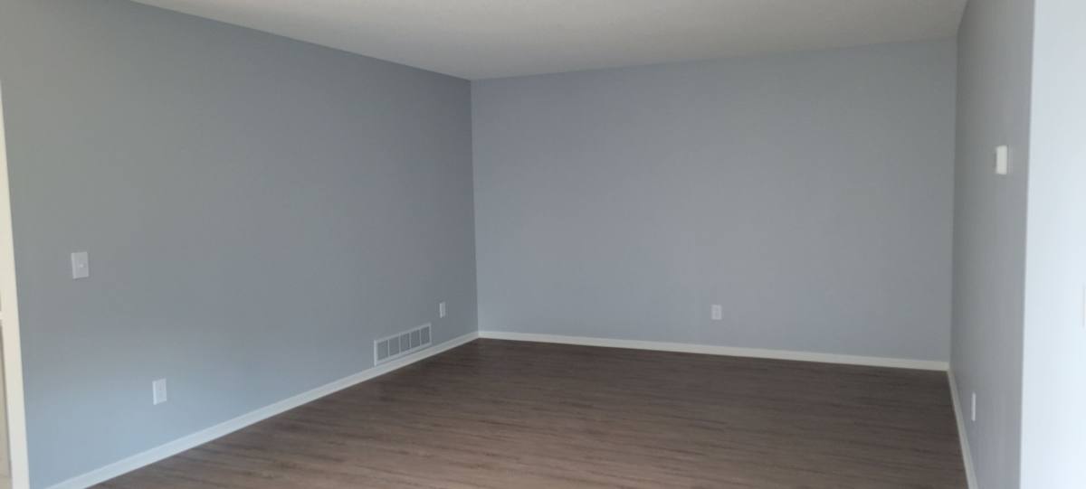 House for rent at 5178 148th St W, Saint Paul, MN 55124