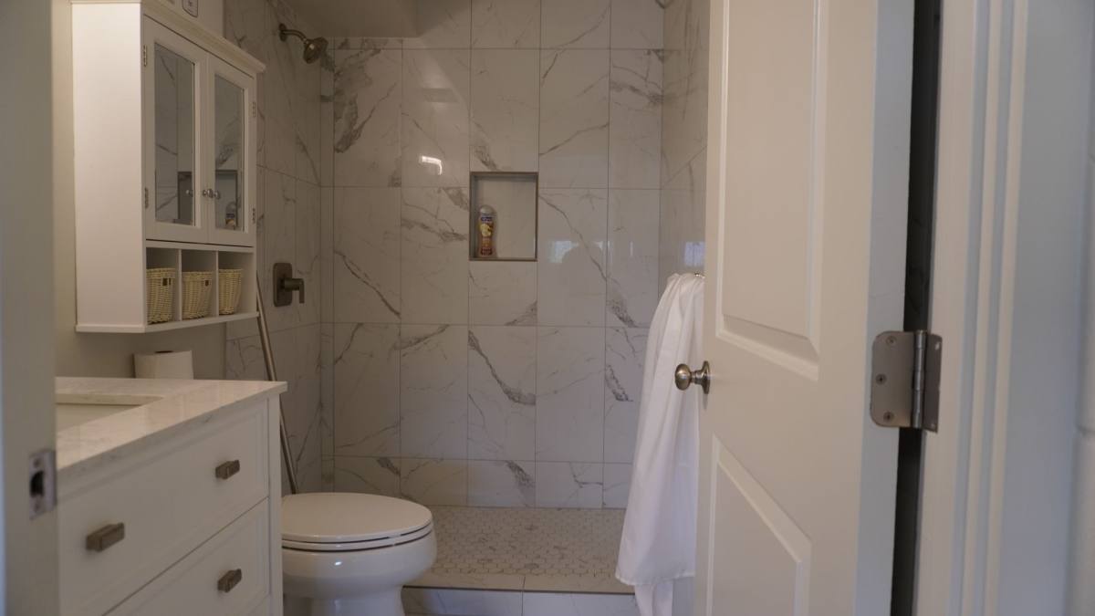 Apartment for rent at 1371 Lower Main St, Wailuku, HI 96793