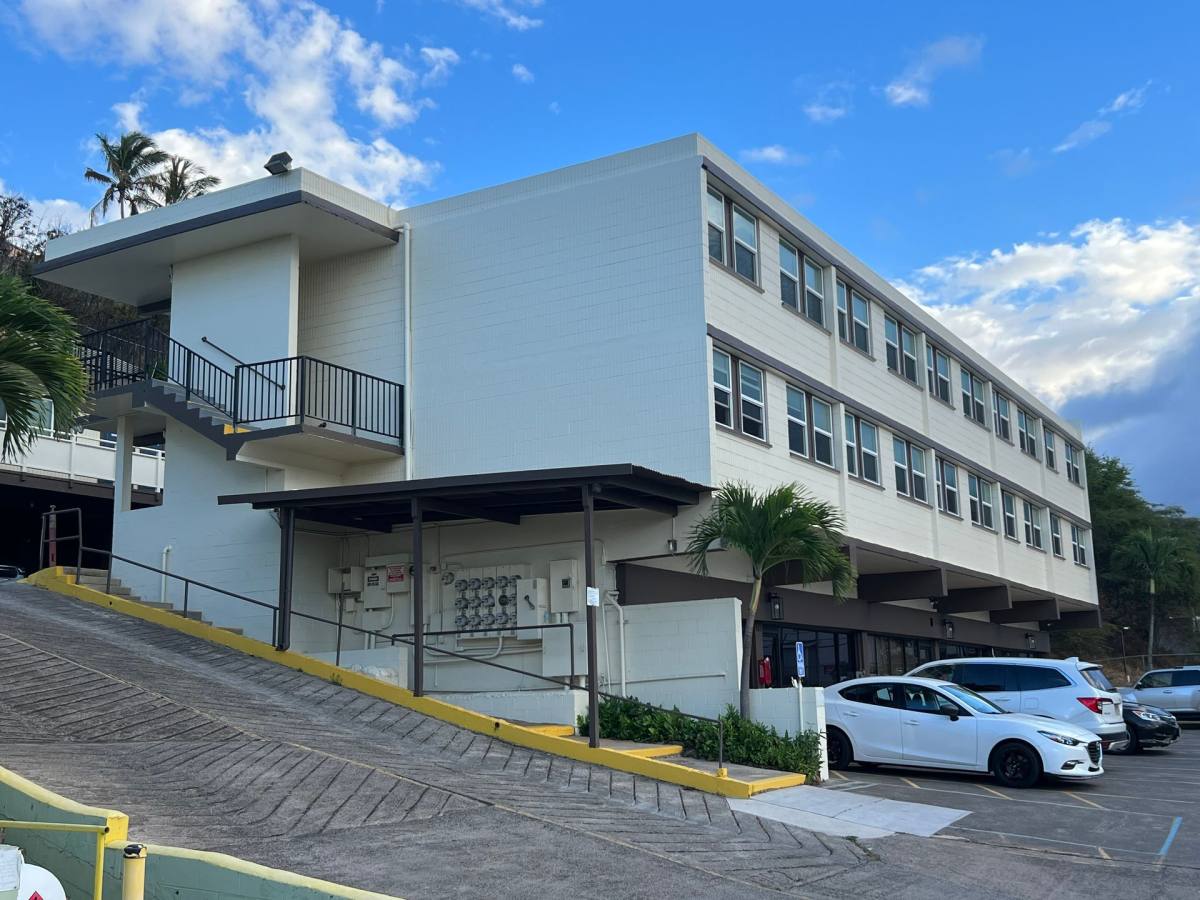 Apartment for rent at 1371 Lower Main St, Wailuku, HI 96793