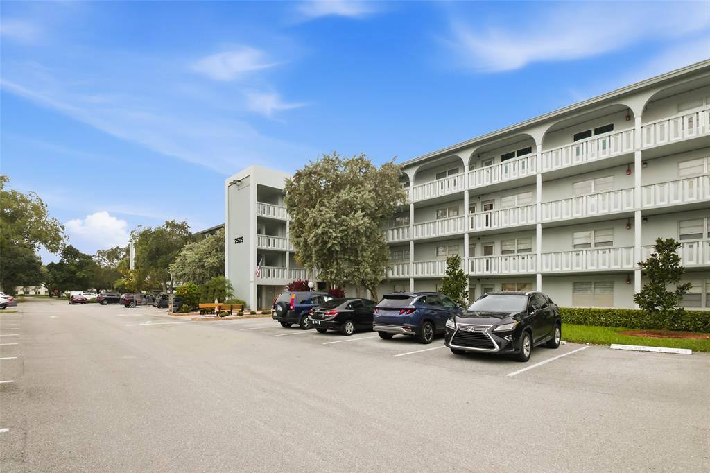 Condo for rent at 2505 Antigua Terrace #2505D4, Pompano Beach, FL 33066