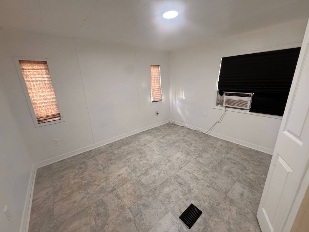 House for rent at 1137 S Christiana Ave, Apopka, FL 32703