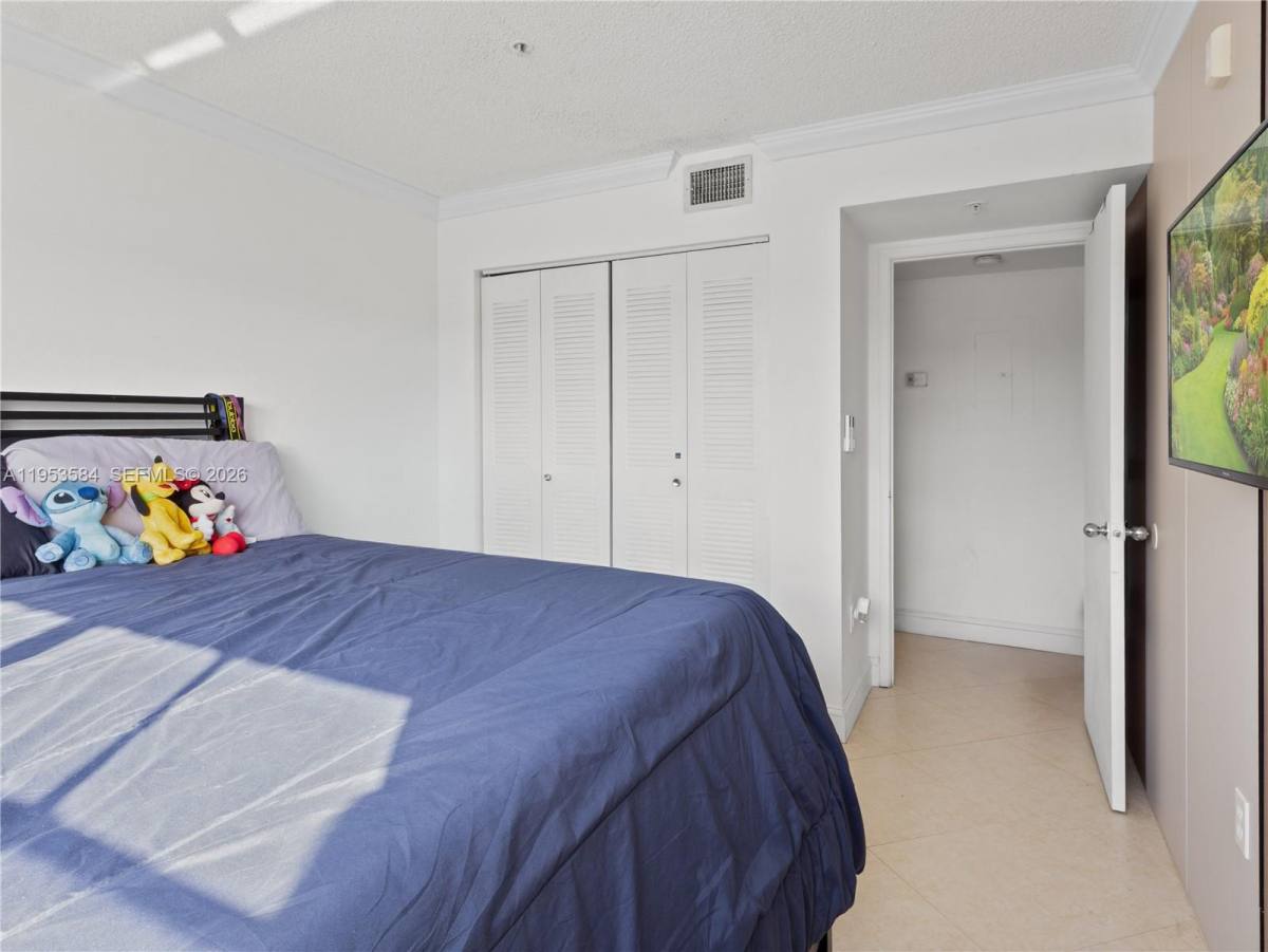 Apartment for rent at 4460 NW 107th Ave #3048, Miami, FL 33178