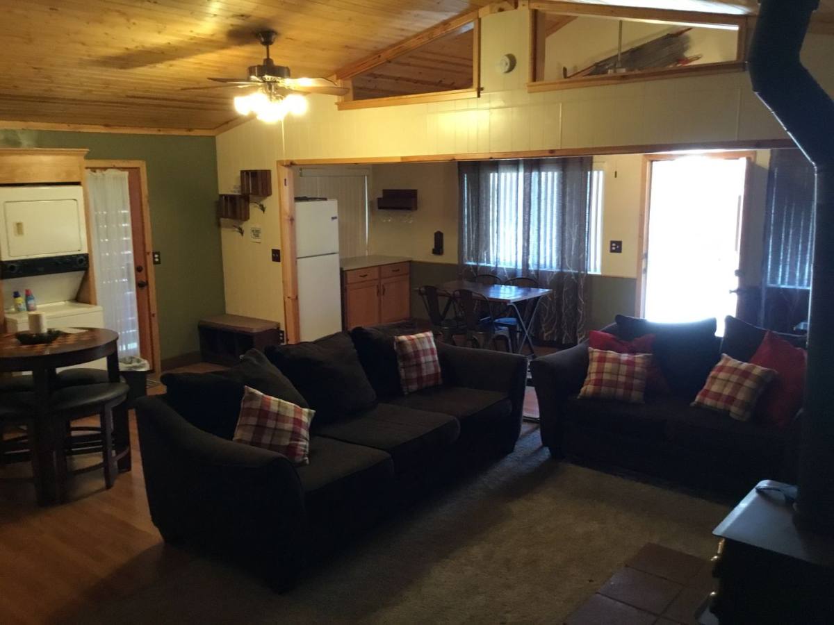 House for rent at 524 Wanita Lane, Big Bear Lake, CA 92315