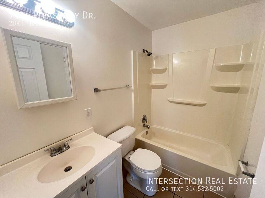 House for rent at 7414 Pleaseway Dr, Saint Louis, MO 63136