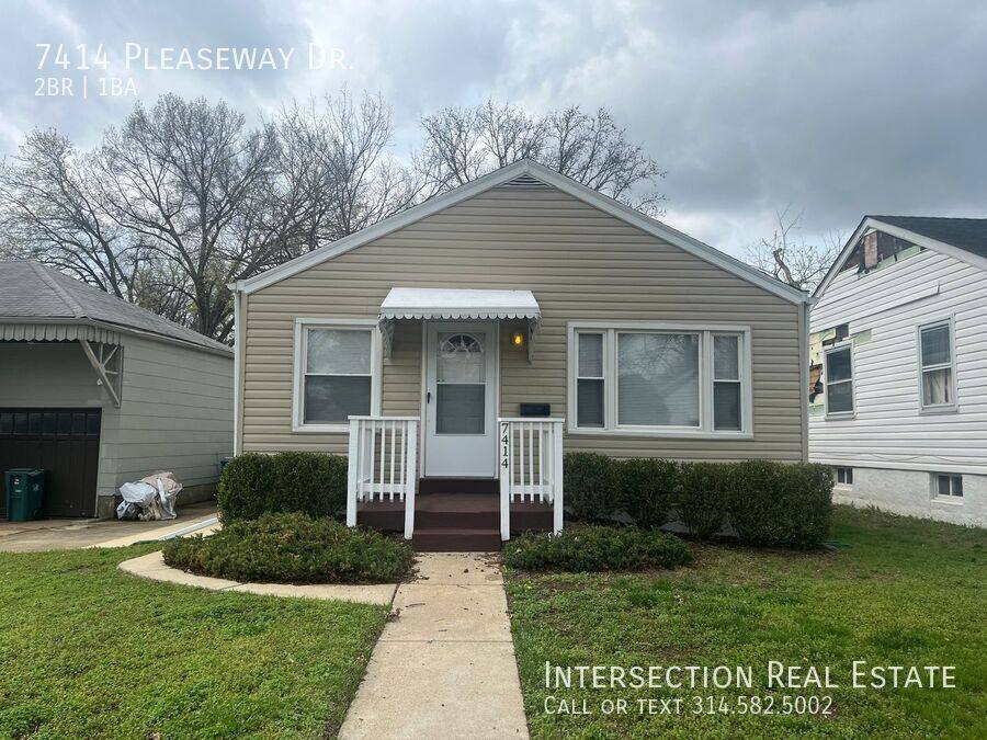 House for rent at 7414 Pleaseway Dr, Saint Louis, MO 63136