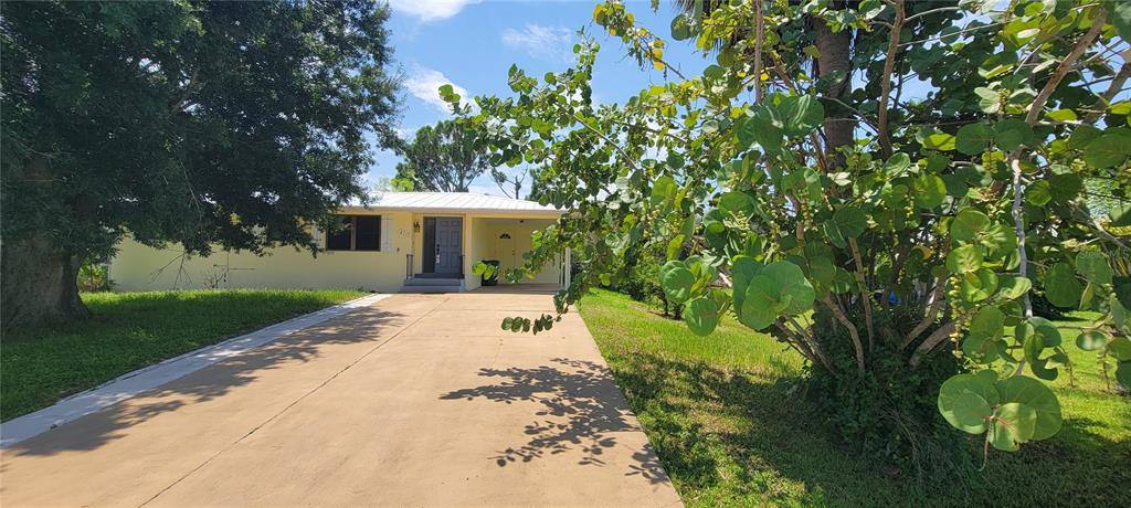 Apartment for rent at 3615 Dawson Lane, Punta Gorda, FL 33950