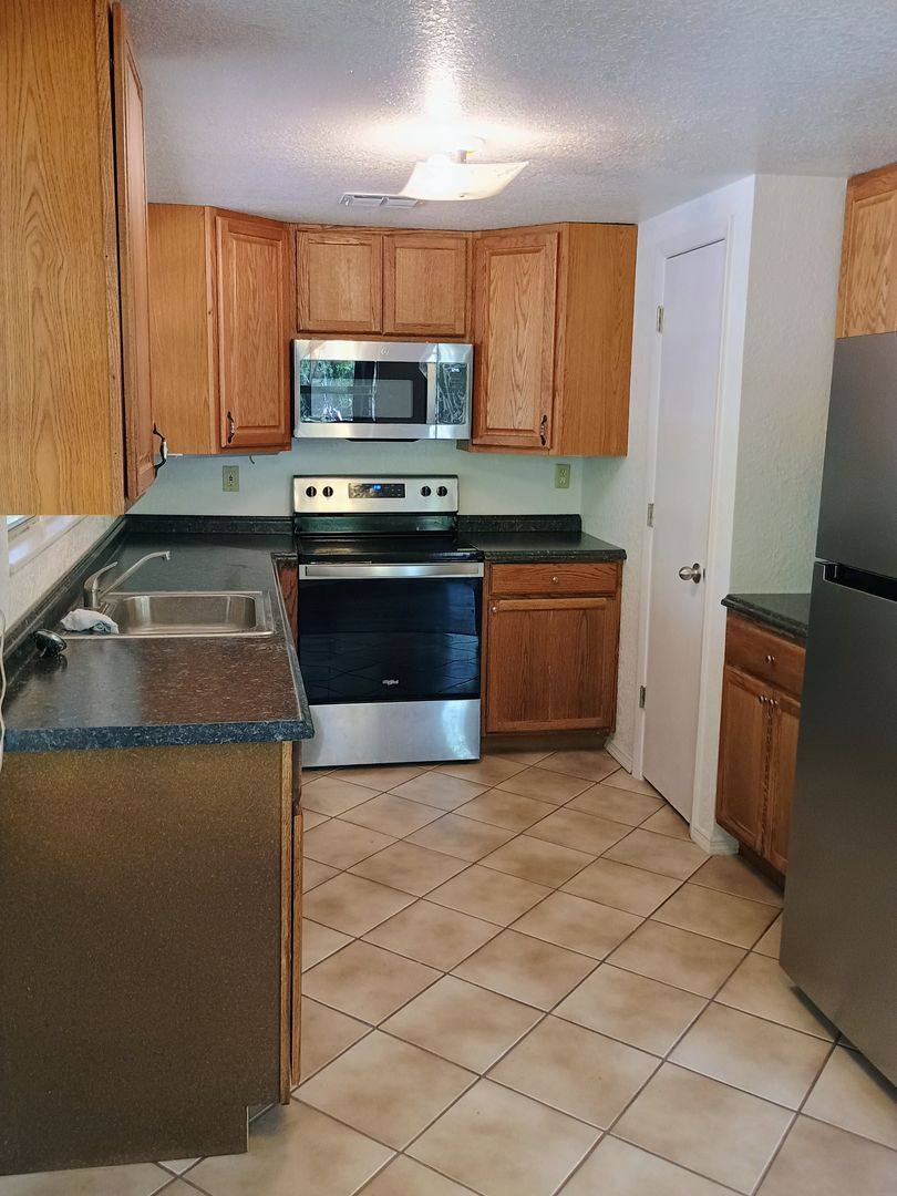House for rent at 12740 County Rd, Webster, FL 33597