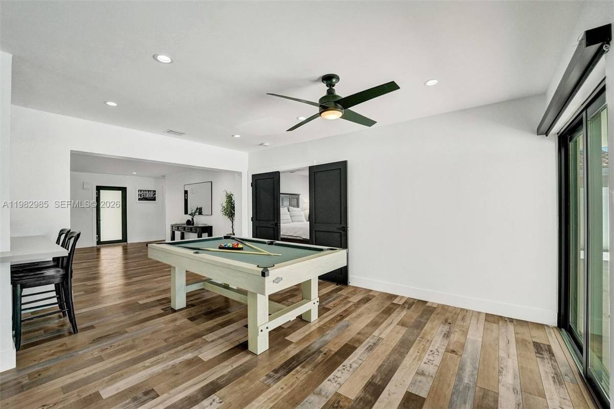 House for rent at 915 NW 7th St, Dania, FL 33004