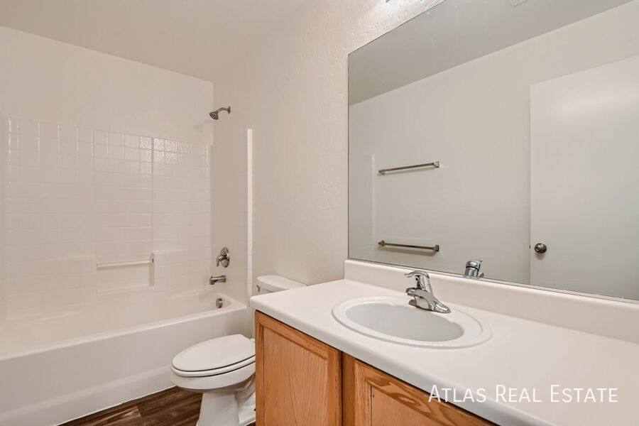 House for rent at 2692 Niddrie Ave, Henderson, NV 89044