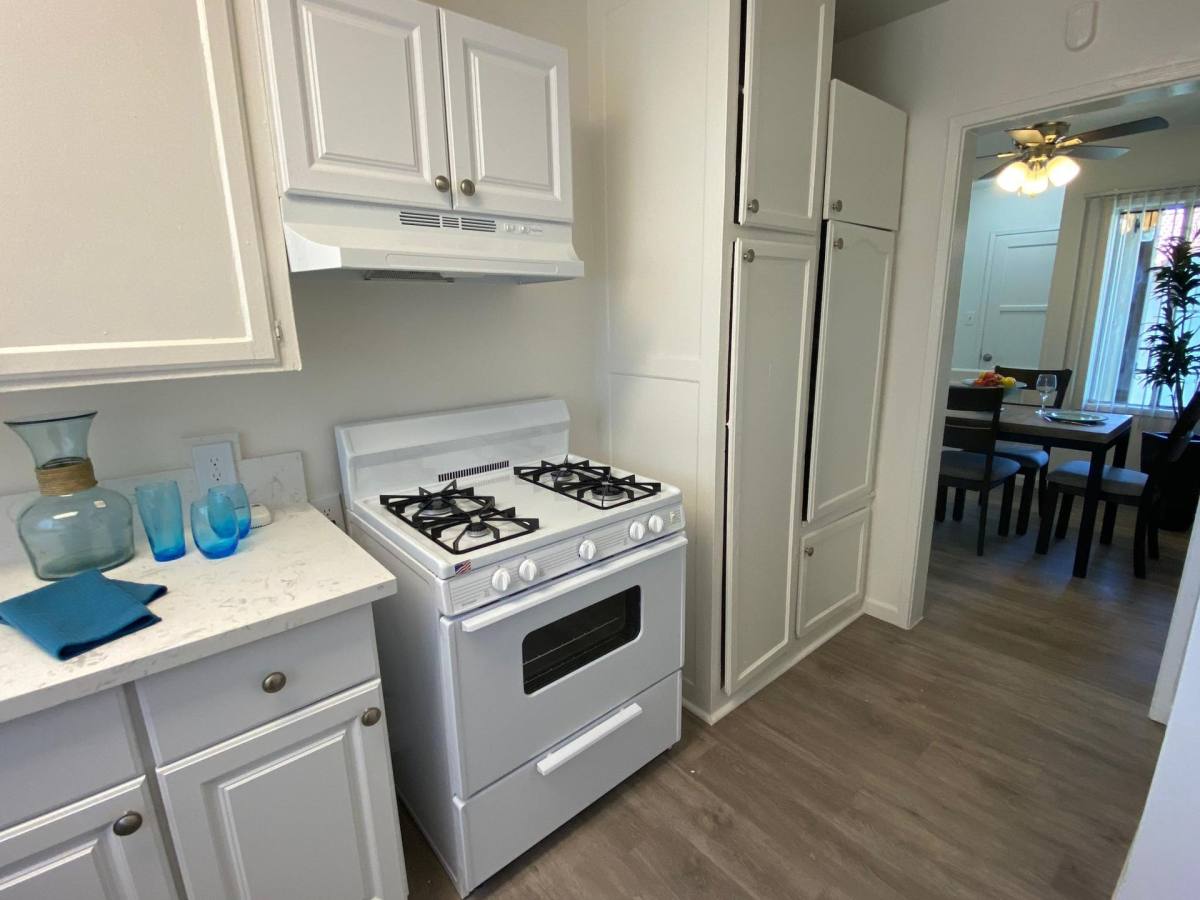 Apartment for rent at 645 W Pomona Blvd, Monterey Park, CA 91754