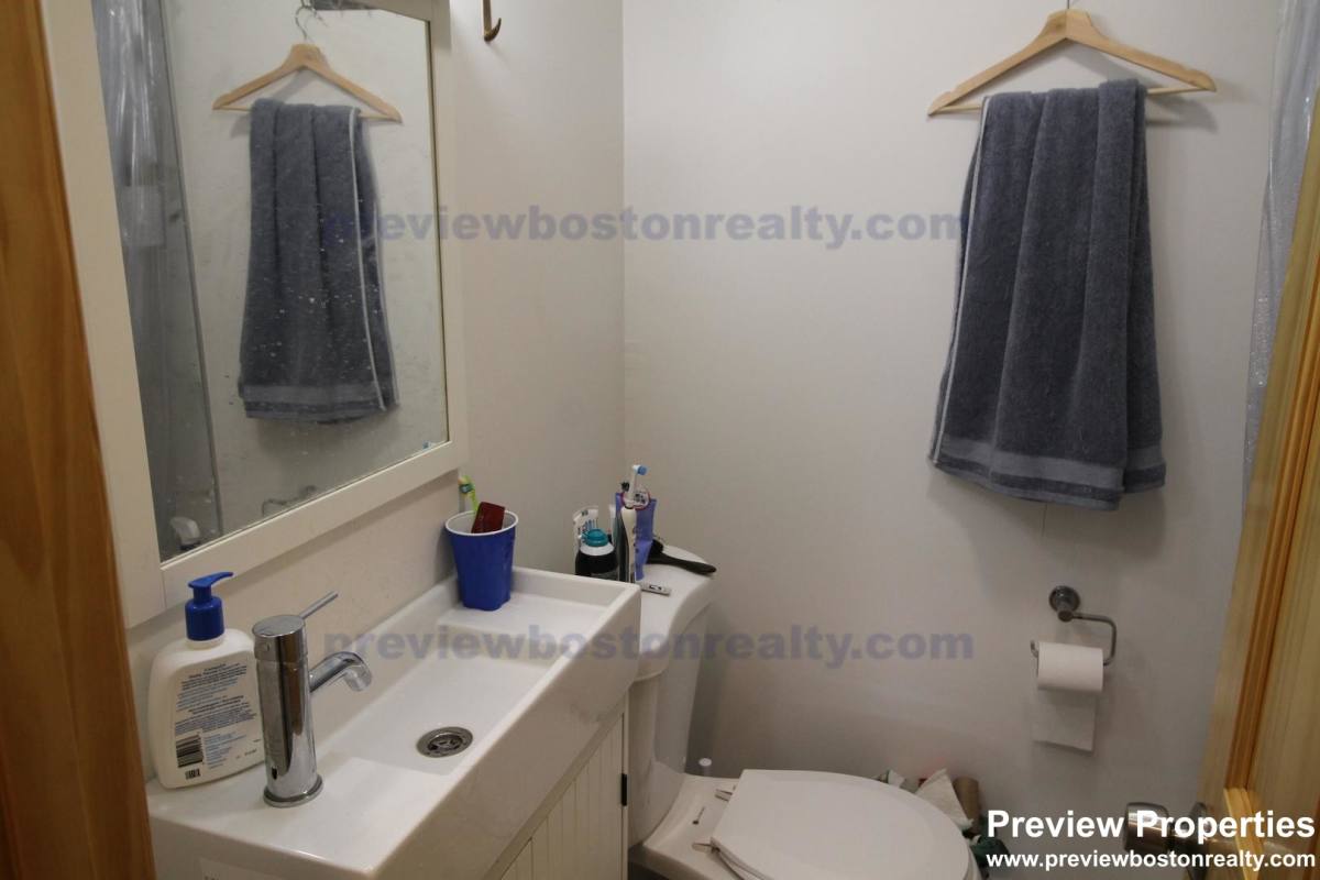 Apartment for rent at 20 Winthrop St #2P, Roxbury, MA 02119