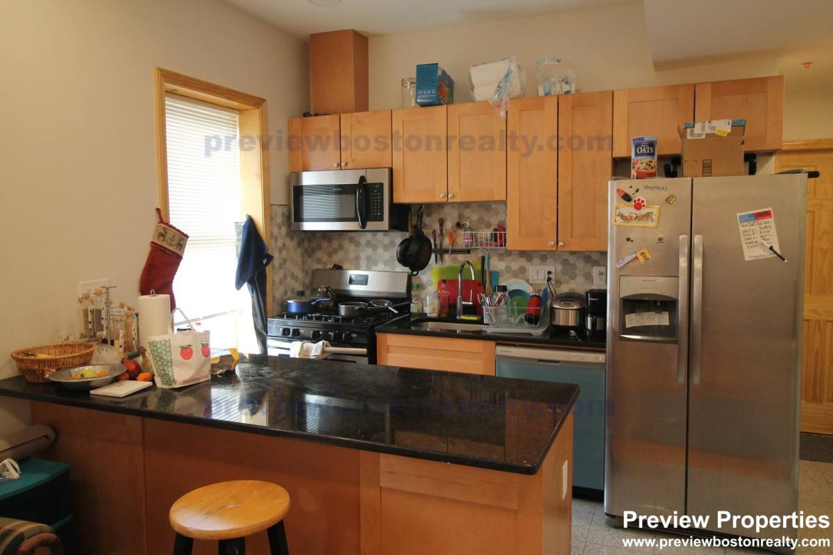 Apartment for rent at 20 Winthrop St #2P, Roxbury, MA 02119