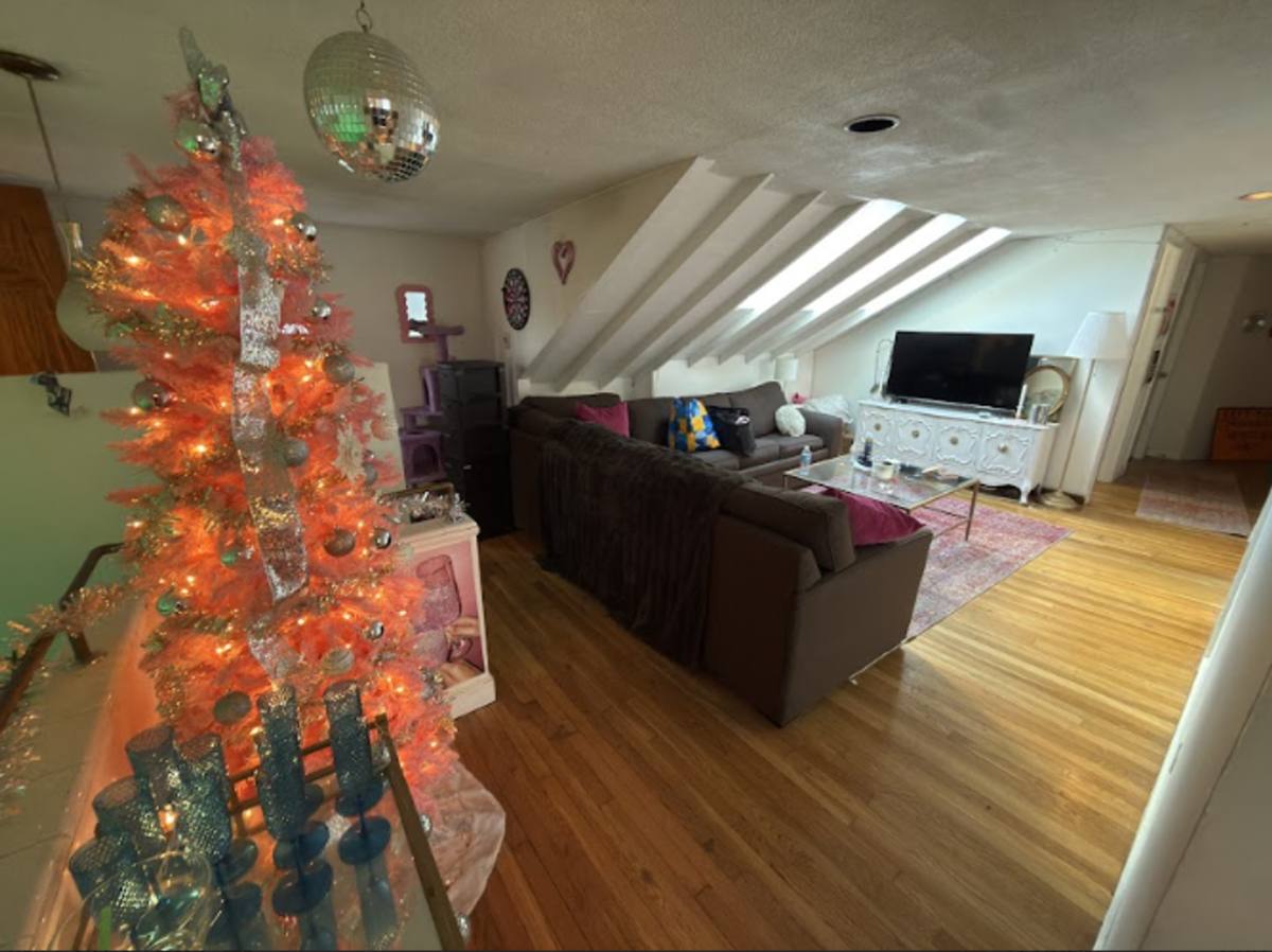 Apartment for rent at 26 Greeylock, Allston, MA 02134