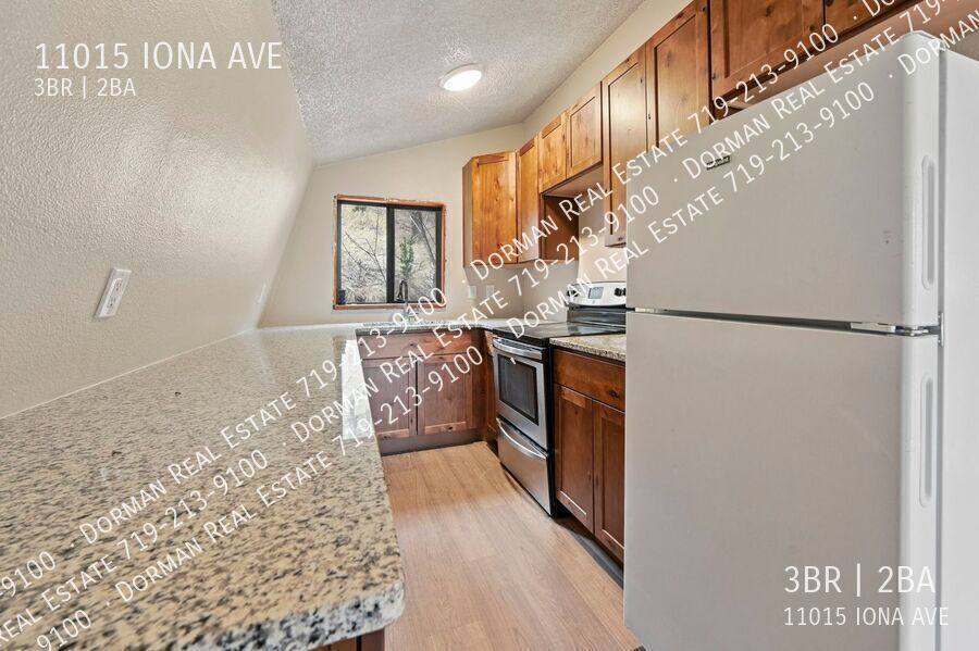 House for rent at 11015 Iona Ave, Green Mountain Falls, CO 80819