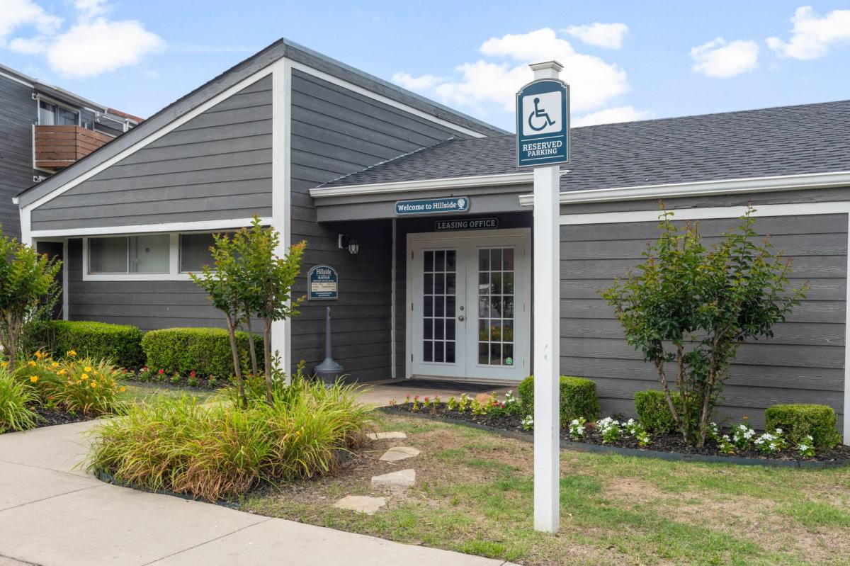 Apartment for rent at 512 E Madison, Broken Arrow, OK 74012