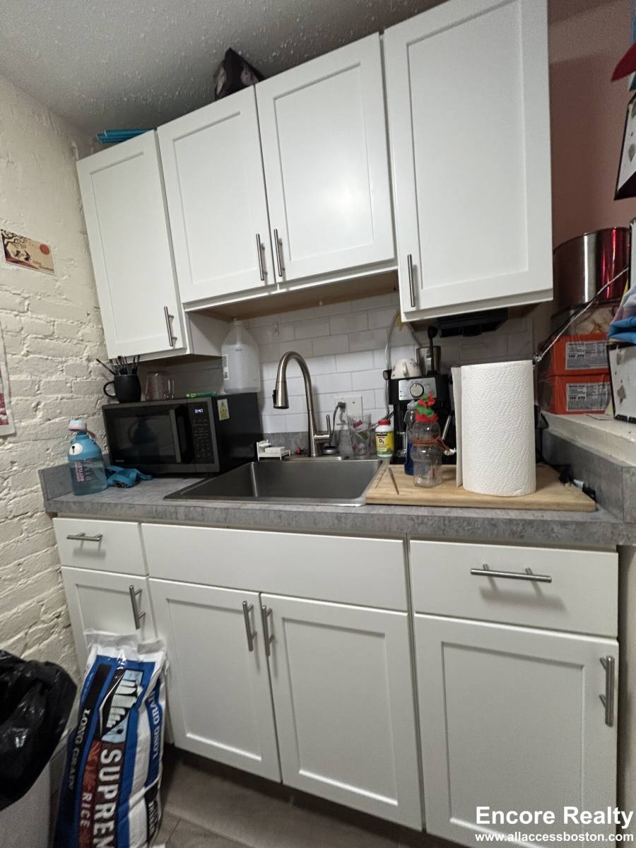 Apartment for rent at 888 Huntington Ave #7, Boston, MA 02115