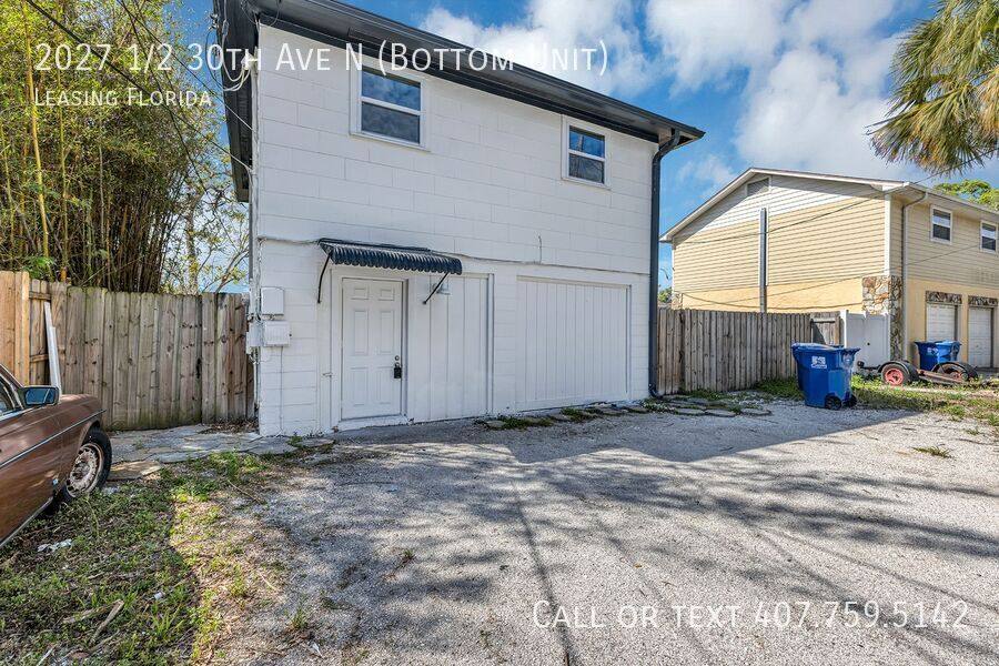 House for rent at 2027 1 2 30th Ave N Bottom, Saint Petersburg, FL 33713