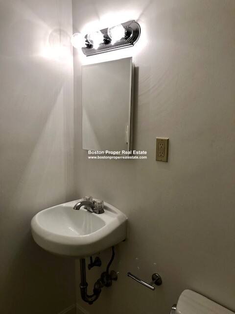 Apartment for rent at 405 Beacon St #B, Boston, MA 02115