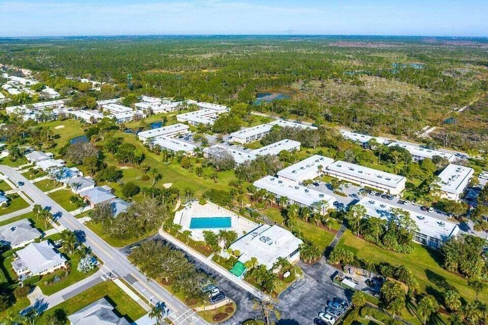 Condo for rent at 18081 SE Country Club Dr #32313, Jupiter, FL 33469