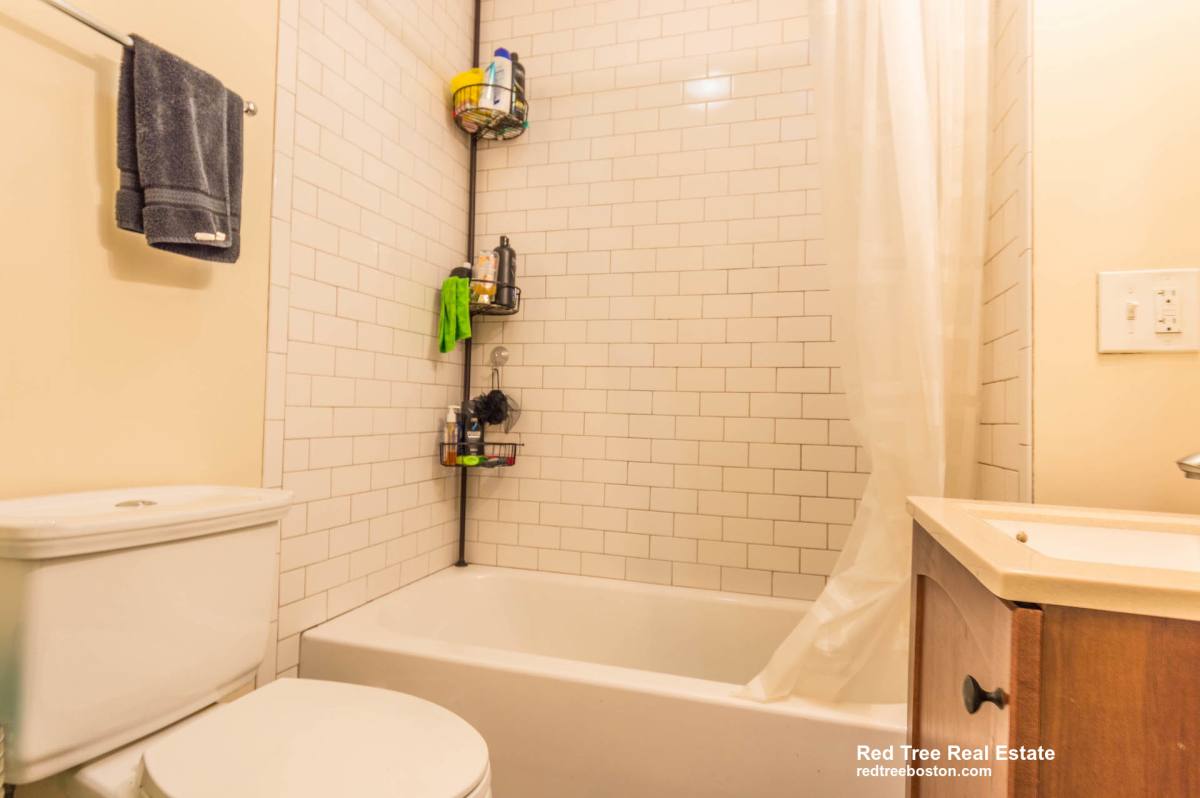 House for rent at 18 Cobden St, Roxbury, MA 02119