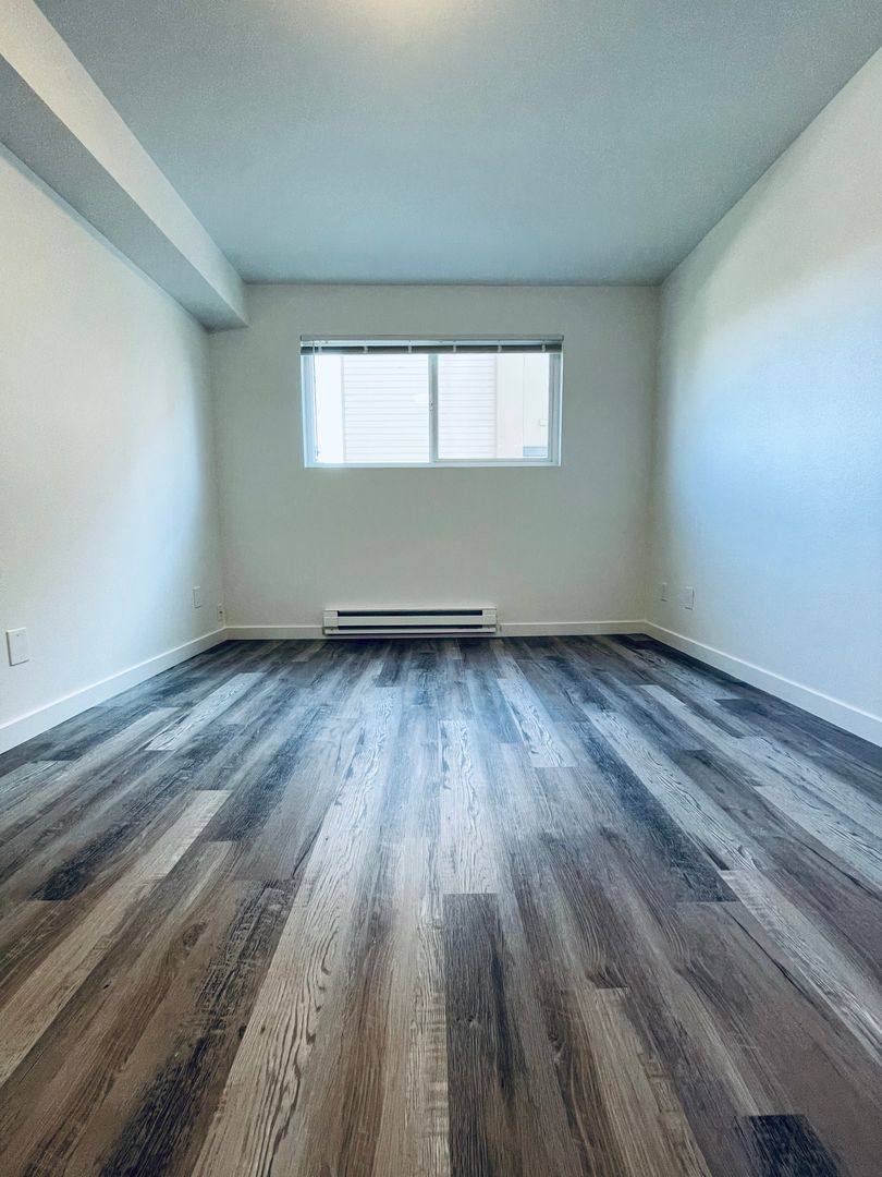 Apartment for rent at 5630 California Ave SW, Seattle, WA 98136