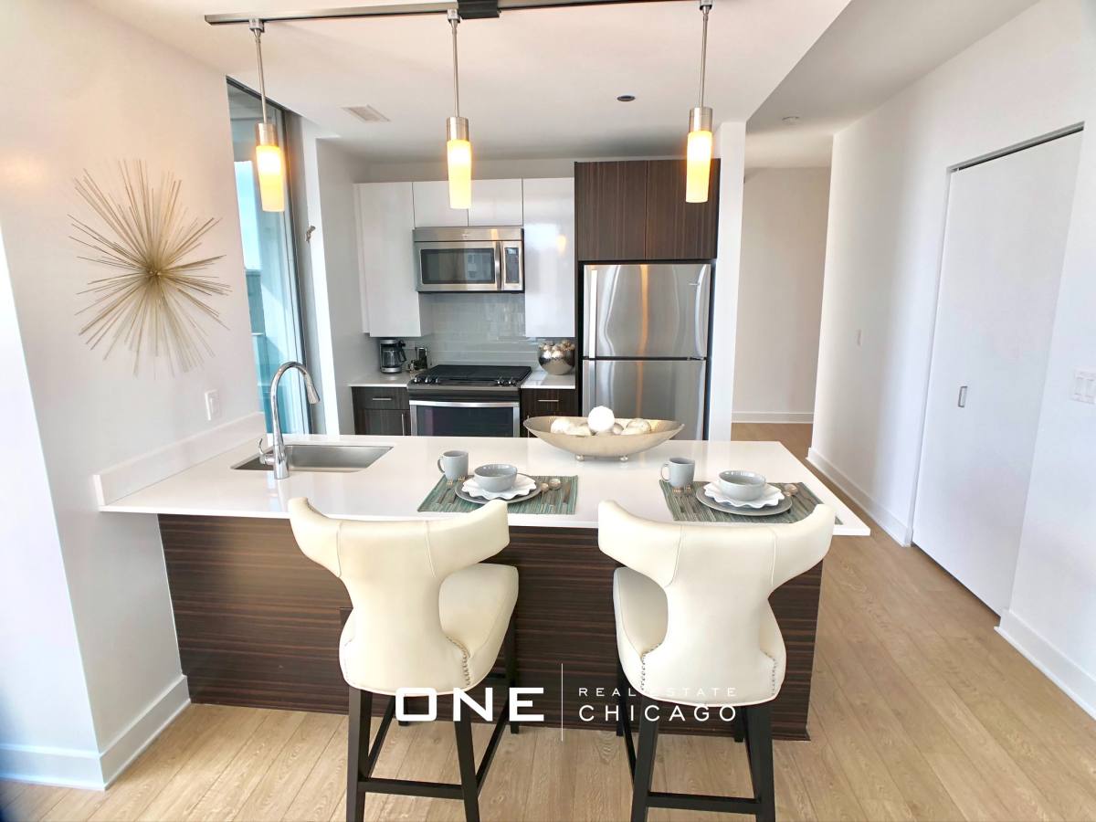 Apartment for rent at 210 N Michigan #5, Chicago, IL 60601