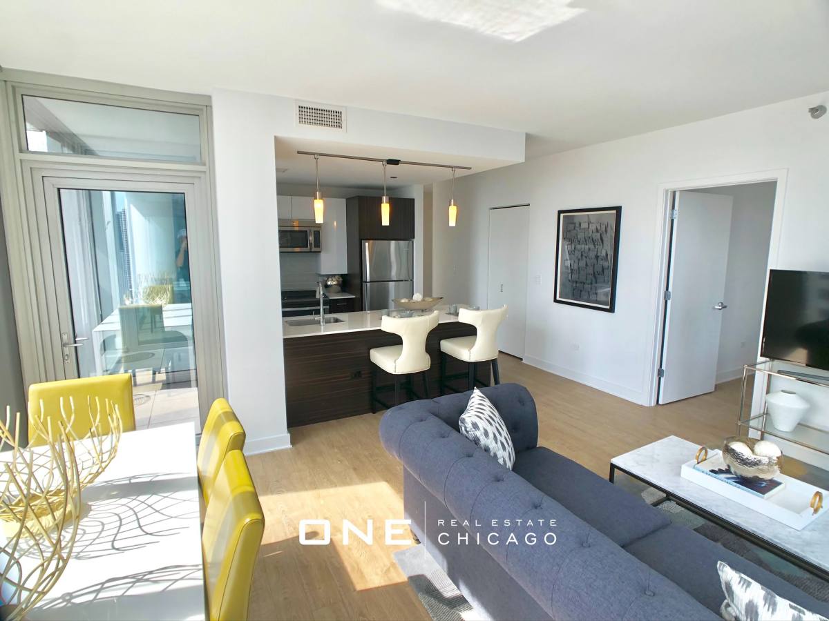 Apartment for rent at 210 N Michigan #5, Chicago, IL 60601
