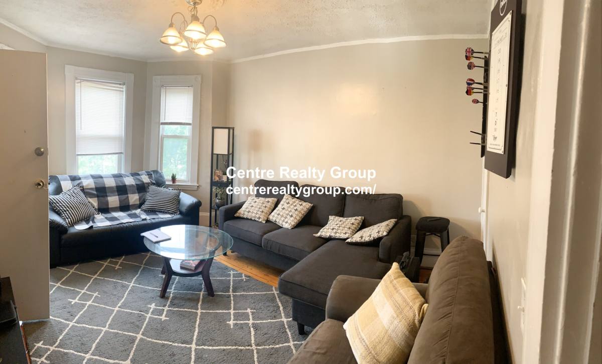 Apartment for rent at 160 Centre St #3, Roxbury, MA 02119