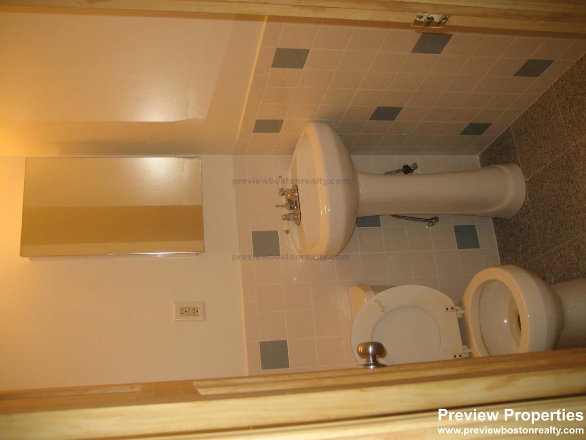 Apartment for rent at 190 Highland St #3P, Roxbury, MA 02119