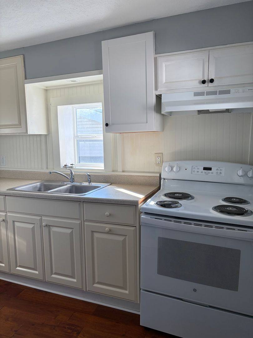 House for rent at 403 S Henry St, Logansport, IN 46947