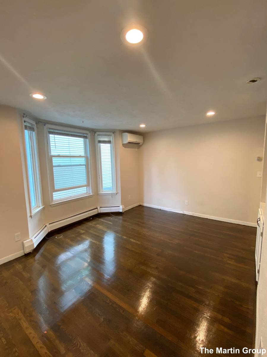 House for rent at 11 Pinckney St #2, Somerville, MA 02145