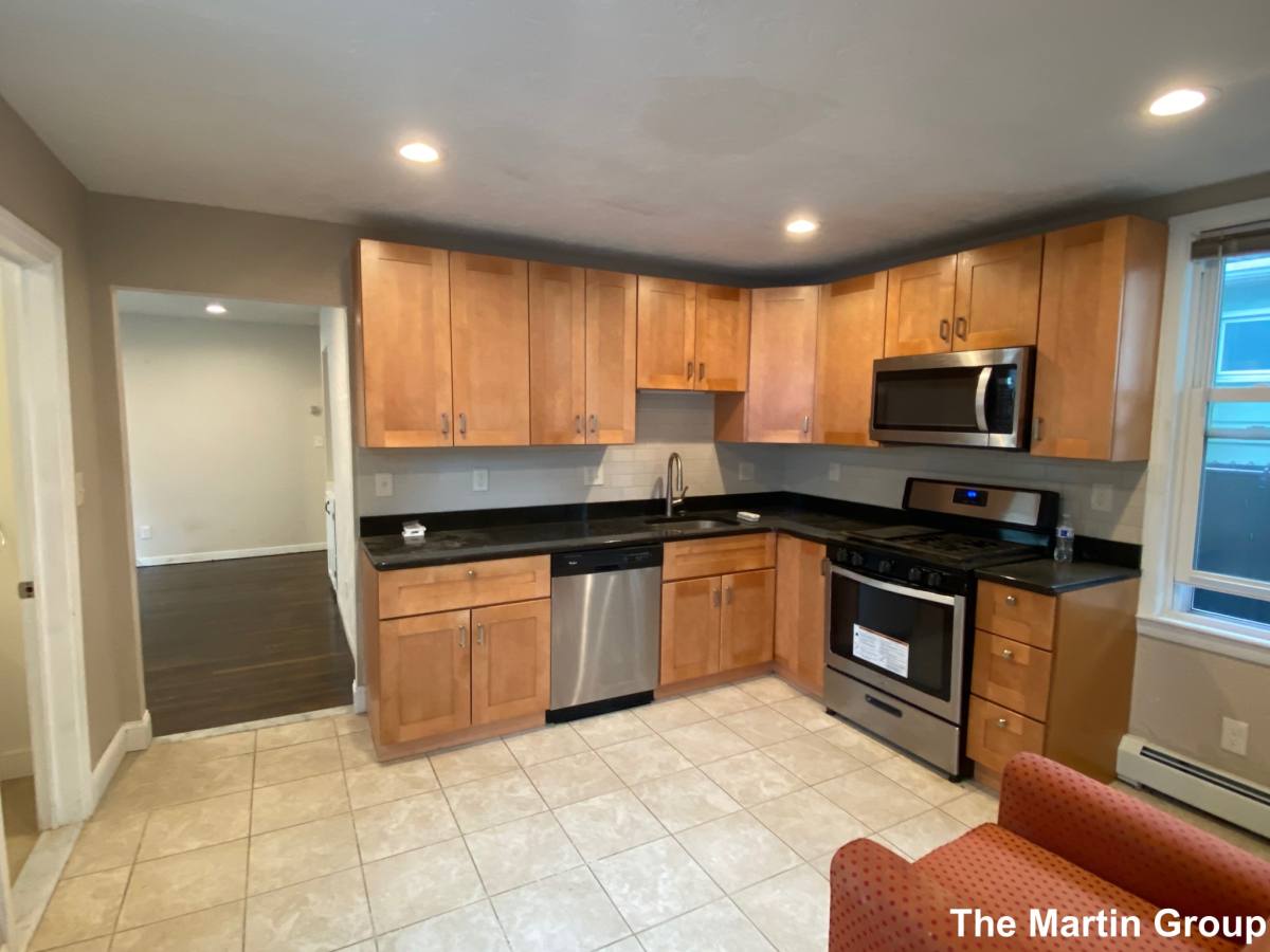 House for rent at 11 Pinckney St #2, Somerville, MA 02145