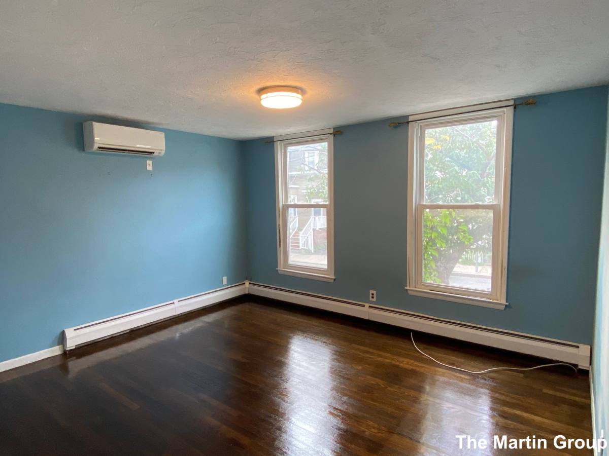 House for rent at 11 Pinckney St #2, Somerville, MA 02145