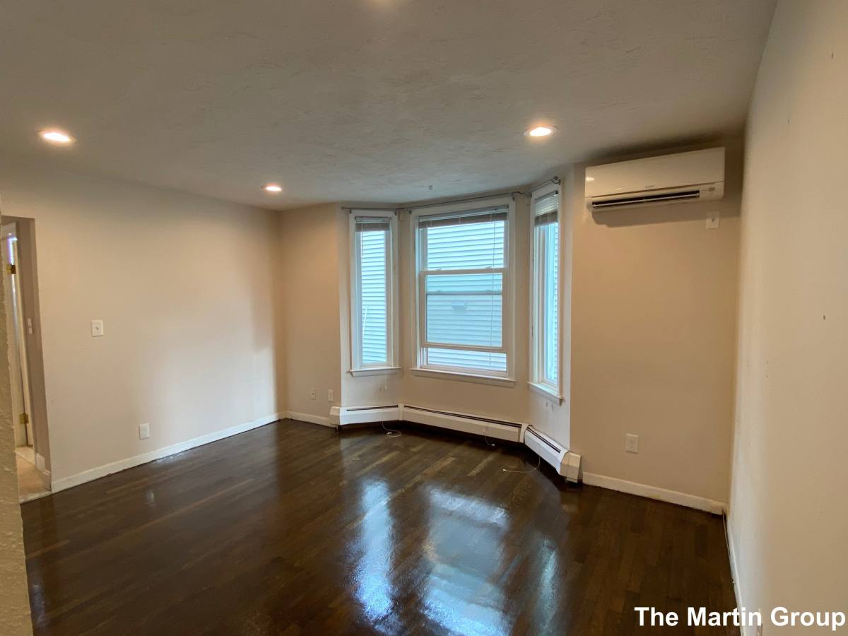 House for rent at 11 Pinckney St #2, Somerville, MA 02145