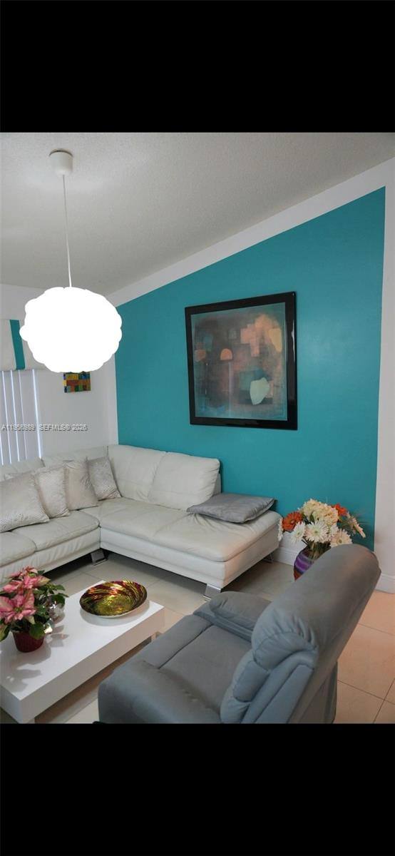 Apartment for rent at 16817 SW 90th St #1, Miami, FL 33196