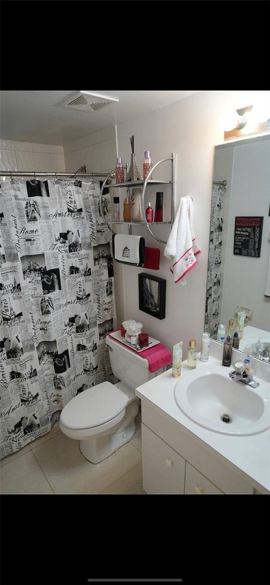 Apartment for rent at 16817 SW 90th St #1, Miami, FL 33196