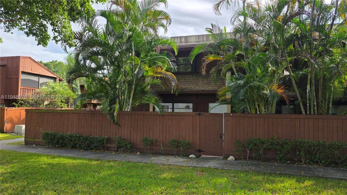 Apartment for rent at 7124 SW 114th Place #7124A, Miami, FL 33173