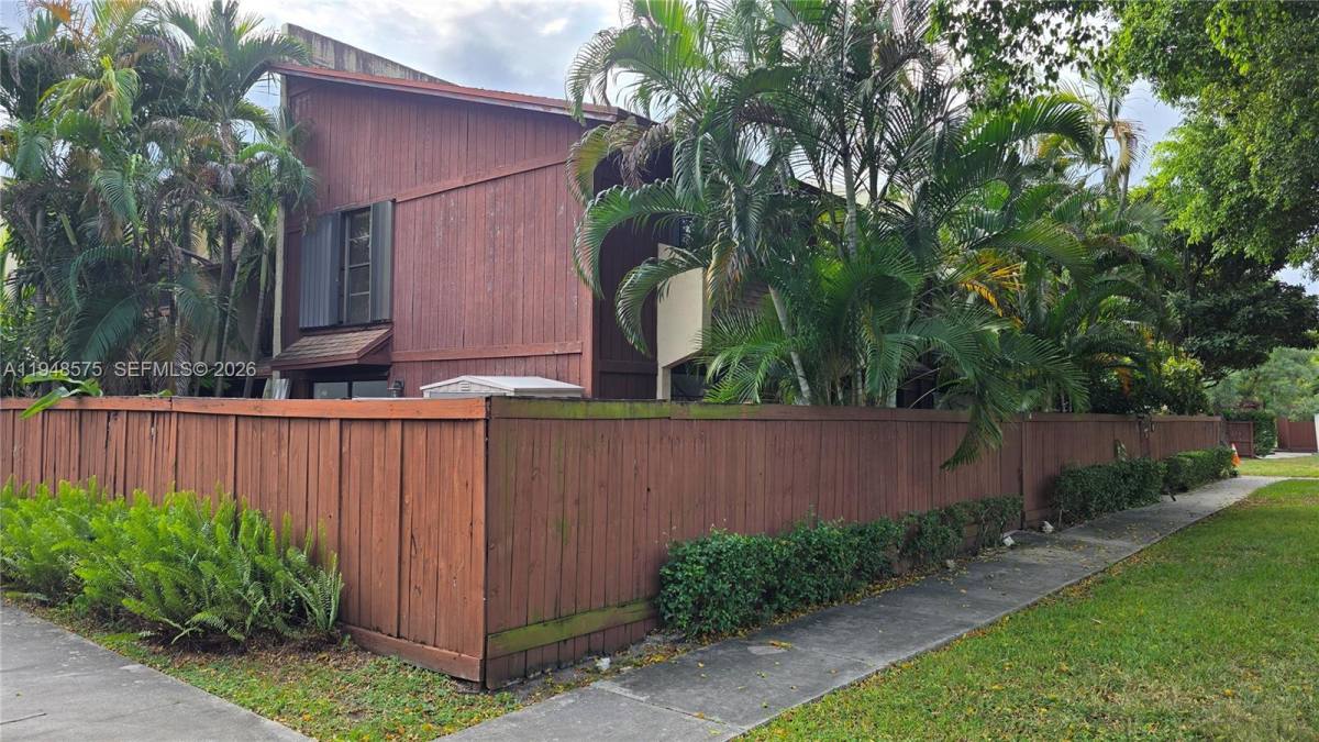 Apartment for rent at 7124 SW 114th Place #7124A, Miami, FL 33173