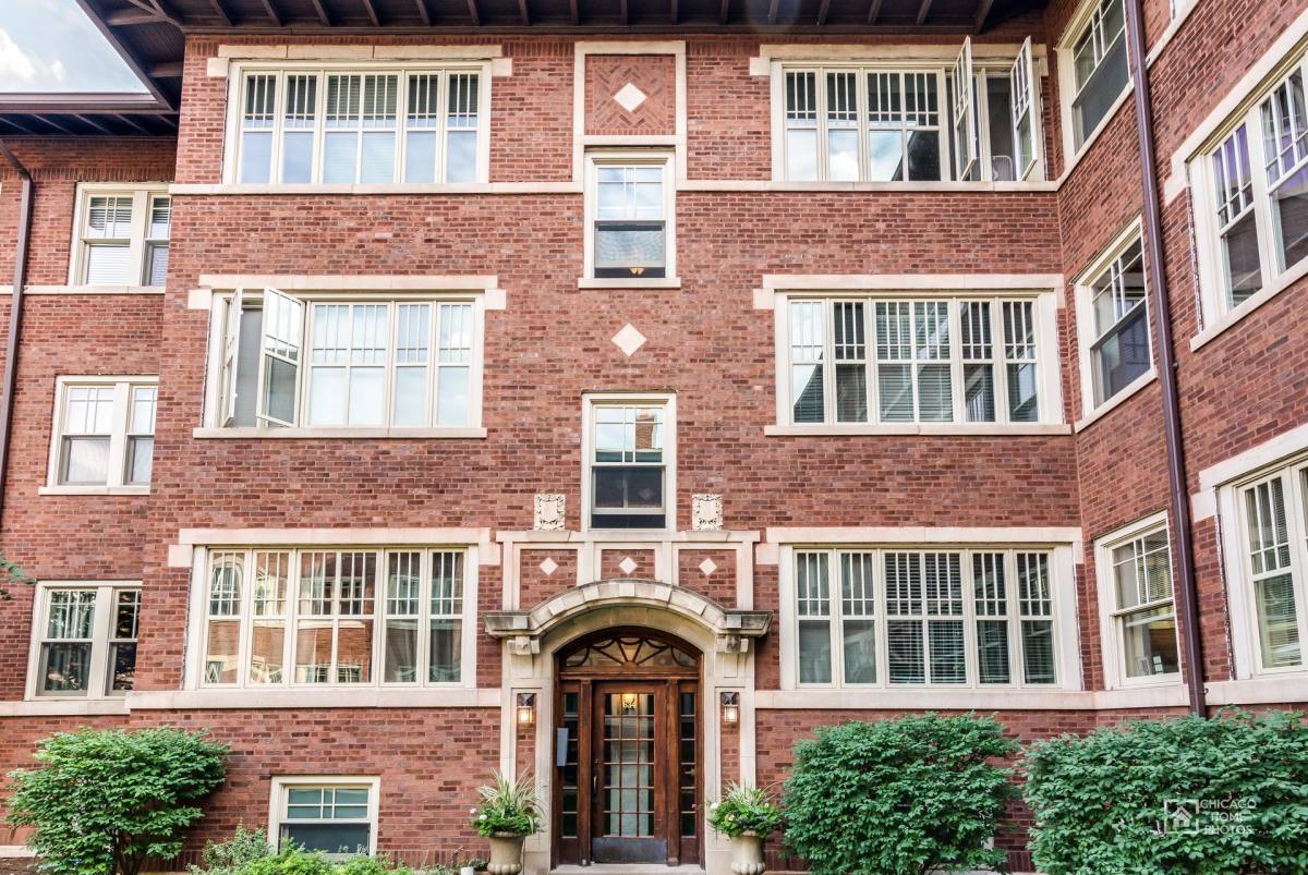 Apartment for rent at 632 Hinman Ave, Evanston, IL 60202