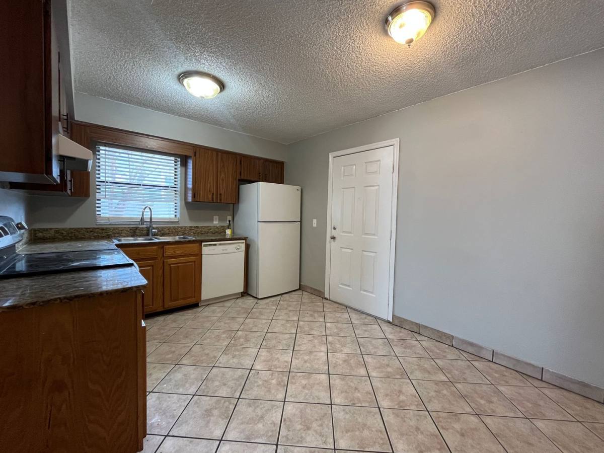 Apartment for rent at 910 S Center St, Eustis, FL 32726