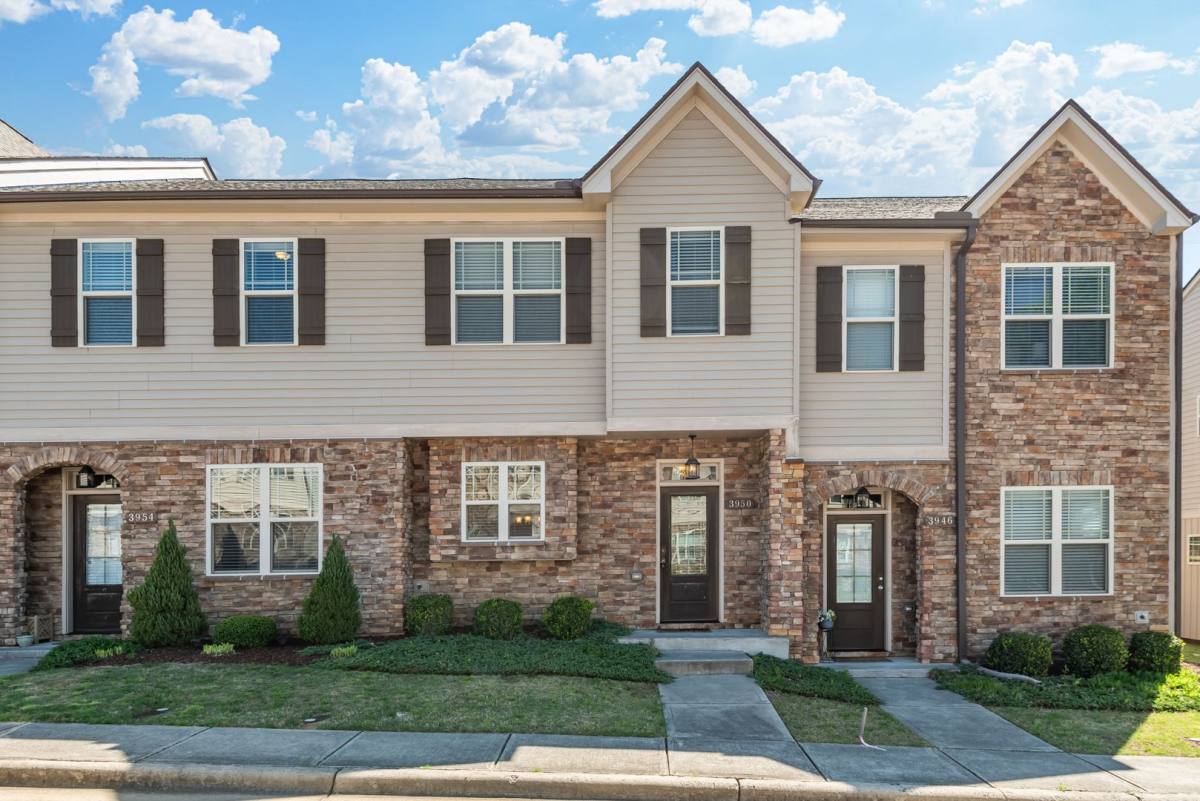Townhouse for rent at 3950 Amelia Park Dr, Raleigh, NC 27606