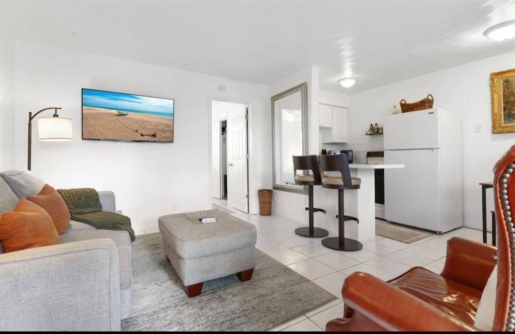 Apartment for rent at 820 NE 16th Ave #820-3, Fort Lauderdale, FL 33304
