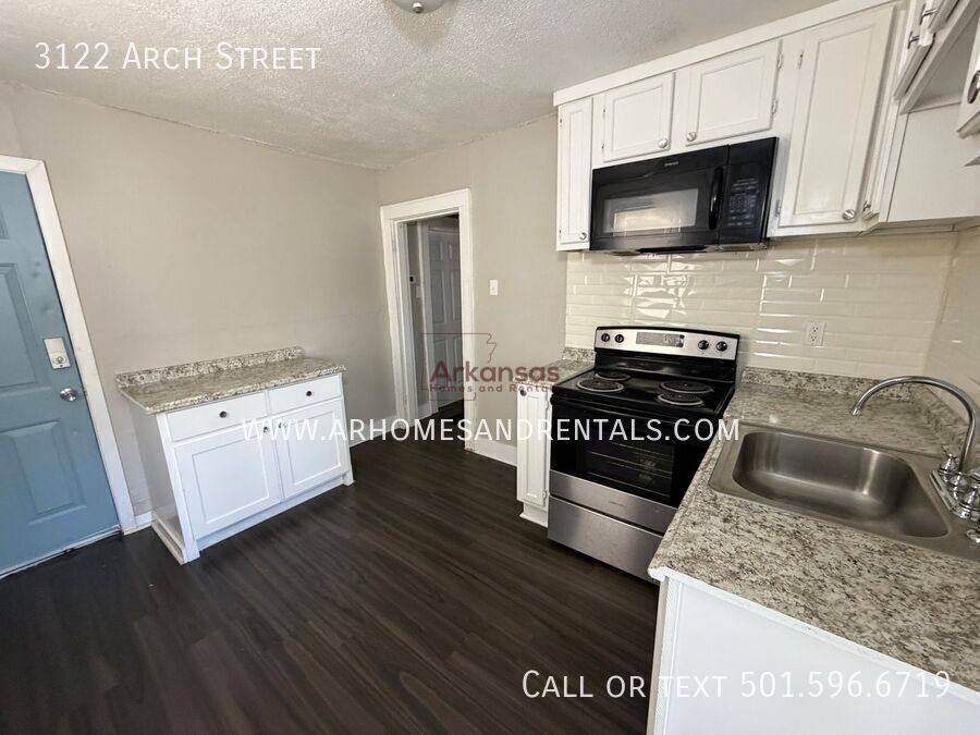 Apartment for rent at 3122 Arch St, Little Rock, AR 72206