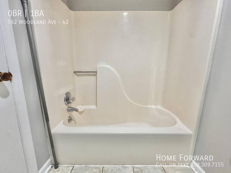 Condo for rent at 562 Woodland Ave #42, Lexington, KY 40508