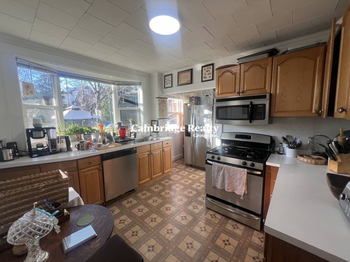 House for rent at 10 Townsend Rd #1T, Belmont, MA 02478